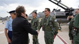 Milei presentó los F-16 y los convirtió en bandera de su narrativa militar