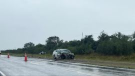 Dos muertos y varios heridos por un choque frontal entre dos autos en Córdoba