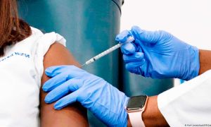 07_12_2025_vacuna_afp_g