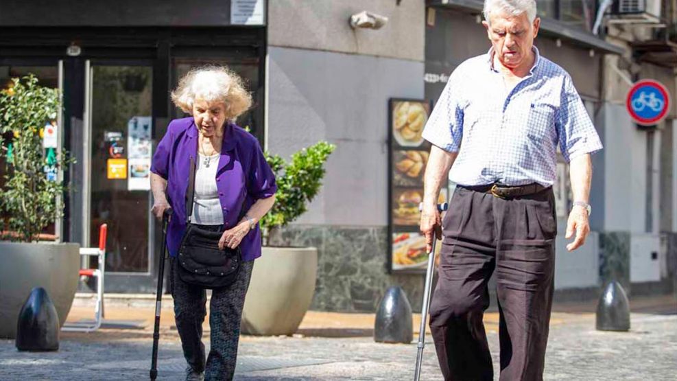 071225_jubilados_adultos_mayores_na_g