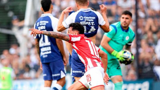 Estudiantes eliminó a Gimnasia para ser finalista y estallaron los memes en las redes sociales