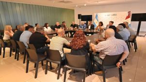 Torres y Consalvi con gremios 