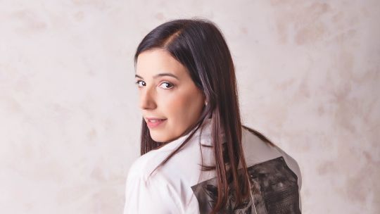 Flor Sichel: “Pasamos de la madre abnegada a la Superwoman”