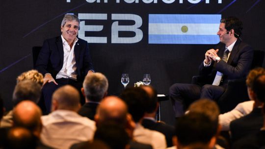 Caputo quiere conseguir US$ 1.000 millones a una tasa por debajo del 9% con el nuevo bono en dólares Caputo quiere conseguir US$ 1.000 millones a una tasa por debajo del 9% con el nuevo bono en dólares