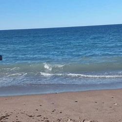Para miles de pescadores que cada año eligen la zona, la posibilidad de pescar en distintas franjas de la costa es la esencia del viaje.