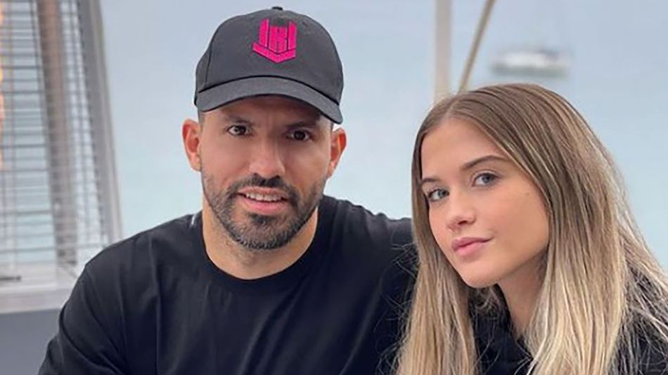 Kun Agüero y Sofía Calzetti