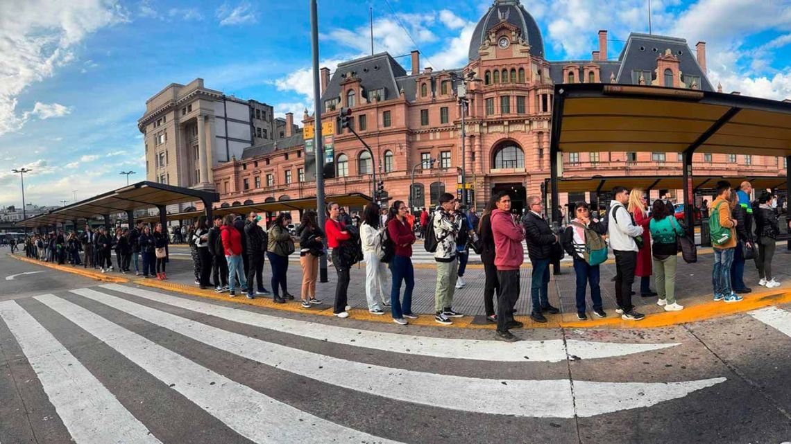 Paro general: la UTA confirmó su adhesión y habrá impacto en el ...