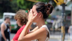 Cuáles son los síntomas del golpe de calor.