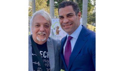 Lionel Messi, Javier Milei y el Dr. Eduardo Pérez Guerrero: tres argentinos honrados con la llave de la ciudad de Miami 