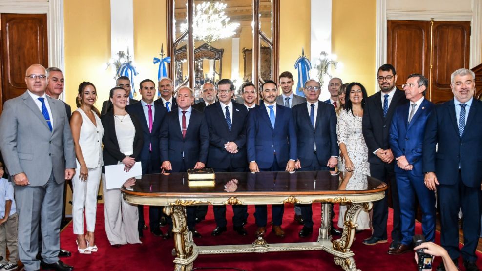 Los nombres confirmados de los ministros del gobernador Juan Pablo Valdés