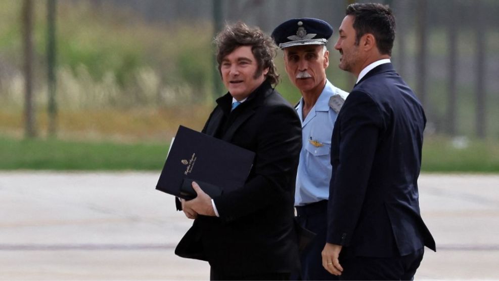 Javier Milei durante la presentación de los aviones F-16 Fighting Falcon en Córdoba