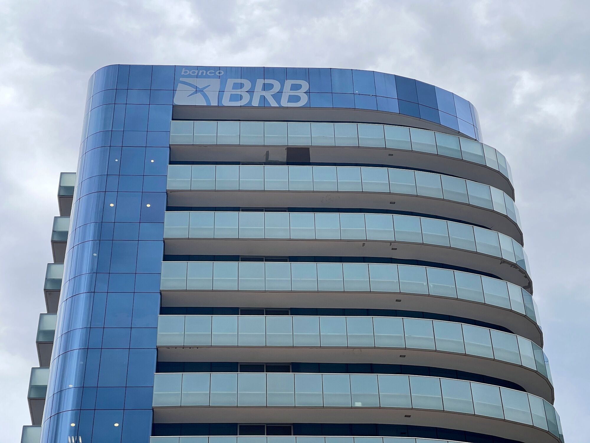 Brazil's BRB Says CEO, CFO Temporarily Removed