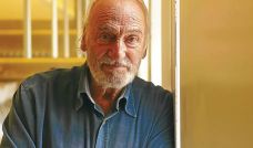 Héctor Alterio, un nombre inolvidable del espectáculo argentino.