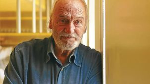 Héctor Alterio, un nombre inolvidable del espectáculo argentino.