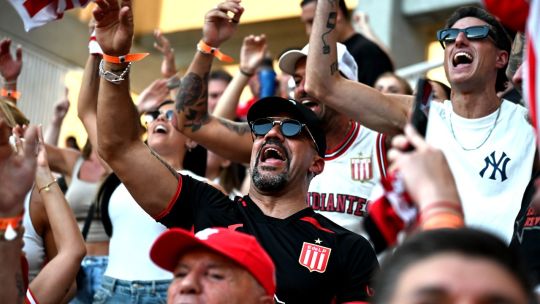 Verón estalló contra la crítica de un hincha de Estudiantes y lo desafió a meterse en la política del club: "Presentá tu lista"