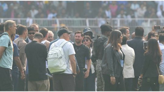 Caótica visita de Lionel Messi en India: La Federación de Fútbol se desligó del evento y llovieron acusaciones por corrupción y estafa