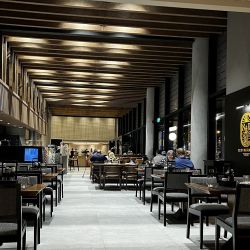 El Sheraton Asunción, ubicado en el Distrito Financiero, es la mejor opción para quienes viajan a hacer compras. Su gastronomía es un plus. 
