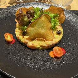 El Sheraton Asunción, ubicado en el Distrito Financiero, es la mejor opción para quienes viajan a hacer compras. Su gastronomía es un plus. 