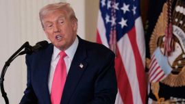 Trump amplió la prohibición de viajar a Estados Unidos para palestinos y a otros seis países