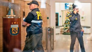 141225_afa_allanamiento_policia_pfa_xinhua_g