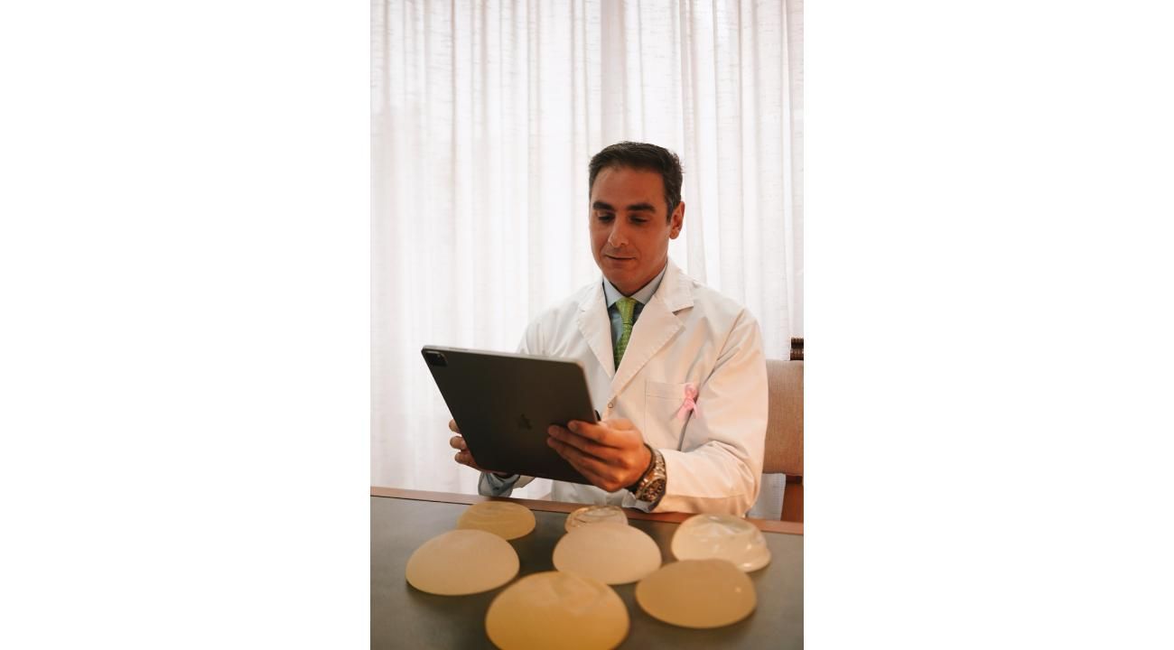 Aumento mamario: tecnología, criterio médico y planificación personalizada