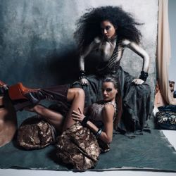 En pleno fervor de Art Basel Miami, Marcel Castellano presentó "Guerreras del Exilio", una serie donde el fashion se transforma en escultura y las modelos, en tótems vivos. El drama visual que reinterpreta el mito femenino.