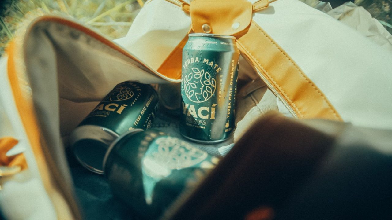 Una bebida argentina busca llevar la yerba mate al mundo en formato saludable y en lata