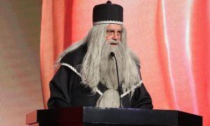 Luis Ventura como Albus Dumbledore