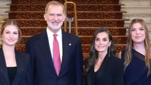 Letizia Ortiz, Rey Felipe VI, Princesa Leonor, Infanta Sofía