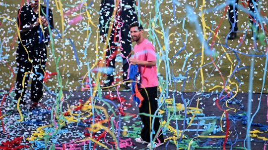 Lionel Messi in Sachin Tendulkar izmenjala dresove v Mumbaju