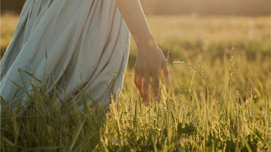 Ropa para altas temperaturas: telas y cortes que alivian el calor