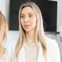 ESTÉTICA, REDES SOCIALES Y AUTOESTIMA: EL LÍMITE ENTRE INSPIRAR Y DISTORSIONAR