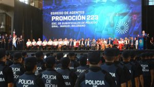Llaryora sumó más de 500 nuevos policías