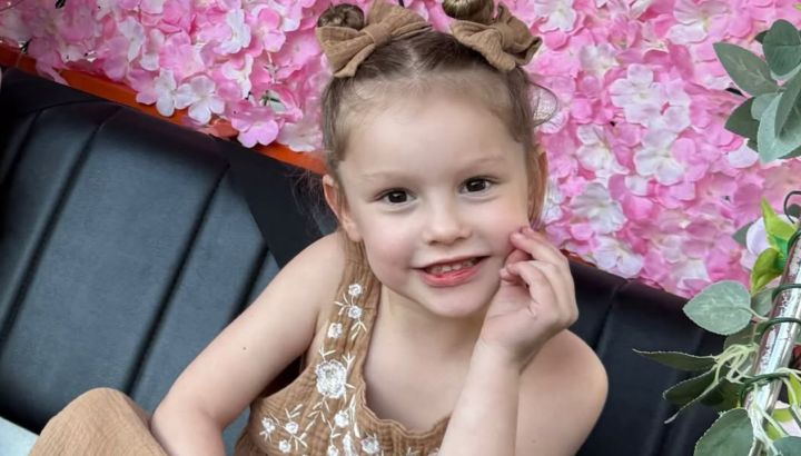 Anita García Moritán deslumbró con su look en el cumpleaños de Sarah Burlando: estilo canchero y veraniego