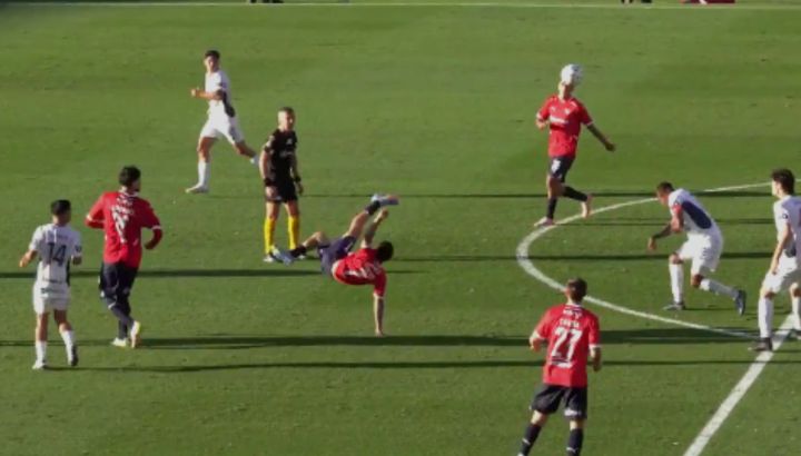 Gol de Santiago Montiel