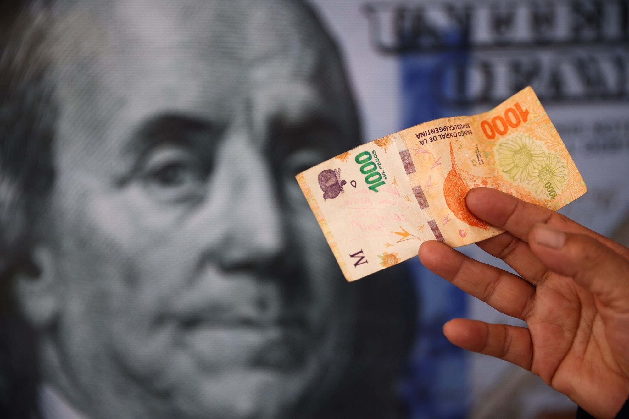 Argentine Peso Weakens To Record Even As US Confirms Swap