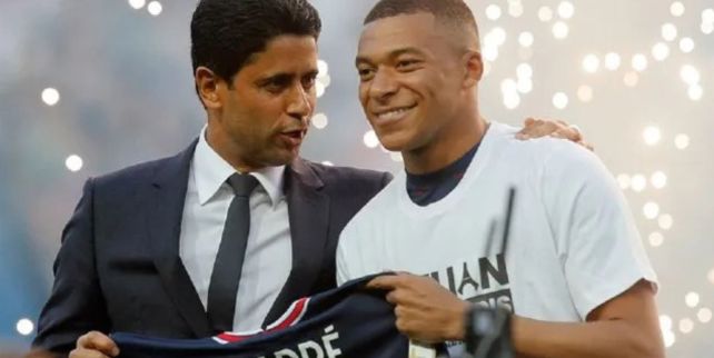 Kylian Mbappé y Nasser Al-Khelaïfi