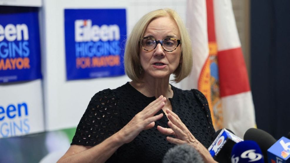 Eileen Higgins, la candidata demócrata que fue electa alcaldesa de Miami