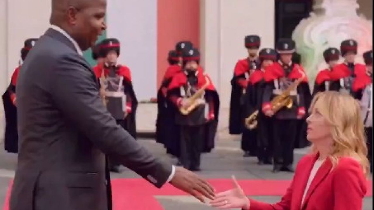 Saludo entre mandatarios | Foto:CEDOC