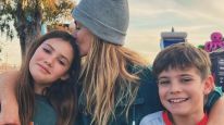 Sabrina Rojas junto a sus hijos