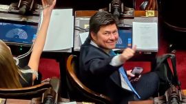 Papelón de Lisandro Almirón: elogió a Milei y celebró obras para Corrientes que eran de Unión por la Patria