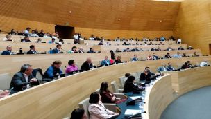 Sesión caliente por el rojo de la Caja