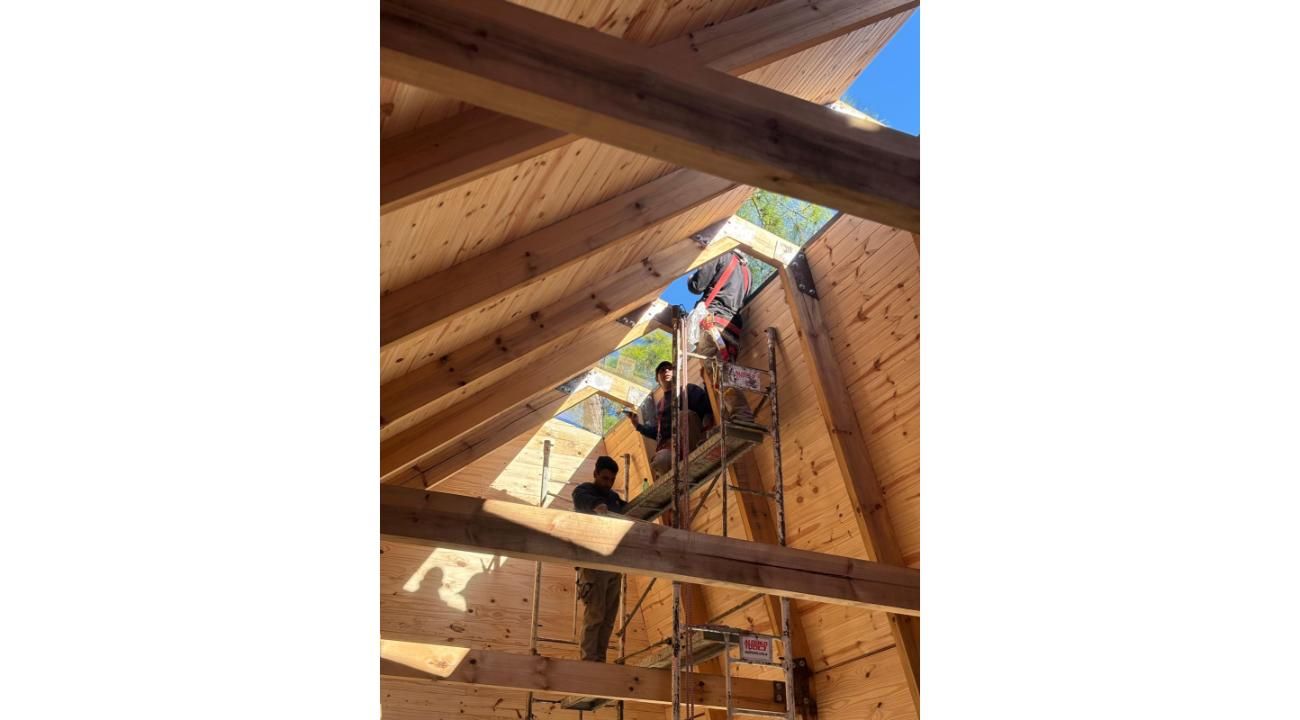 Construcción en madera: por qué será clave en 2026 para hoteles, viviendas y educación