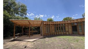 Construcción en madera: por qué será clave en 2026 para hoteles, viviendas y educación