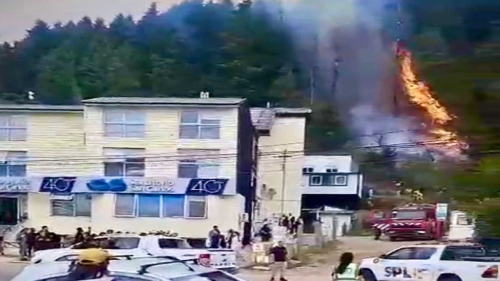 INCENDIO EN BARILOCHE 20251219
