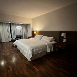 El Yatch Club de Asunción comenzó a ser operado y restaurando por Marriott, recuperando su esplendor. 