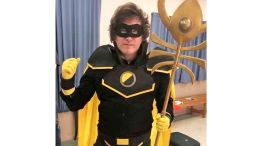 21_12_2025_superheroe_milei_cedoc_g