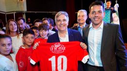 Matias Torres junto a Martín Llaryora