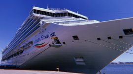 El Costa Favolosa inauguró la temporada de cruceros en Buenos Aires.