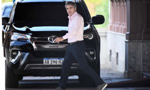 2101225_luis_toto_caputo_rosada_afp_g